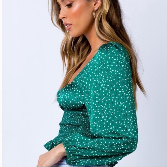 PRINCESS POLLY Melvin Top Green Milkmaid Long Sleeve - Picture 2 of 10
